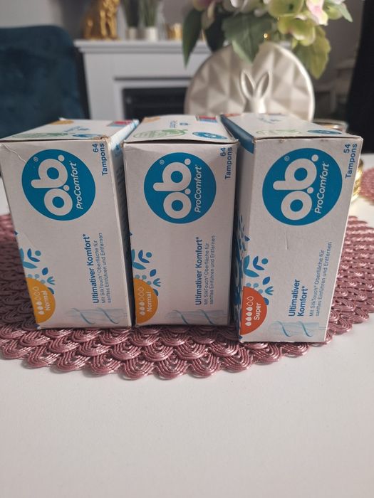 Trzy opakowanie tamponów OB