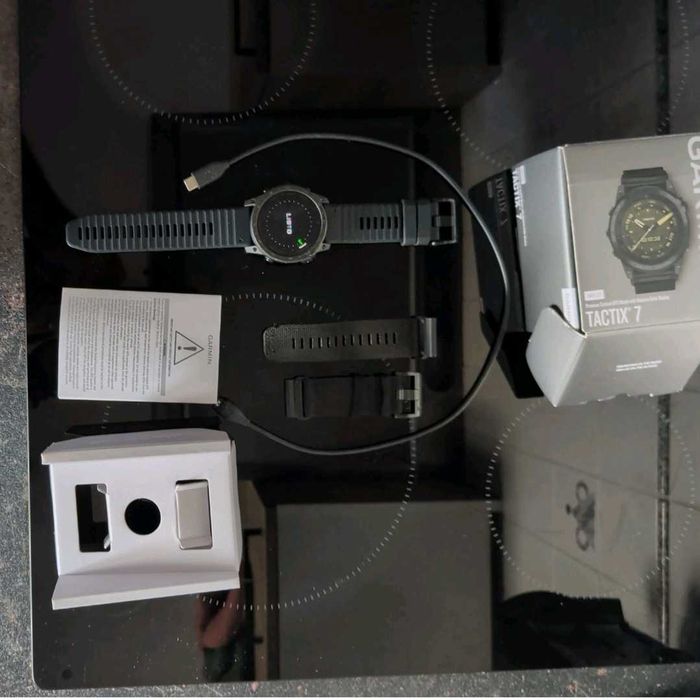 Garmin Tactix 7 AMOLED 51mm Titanium • Impecável (Porto)