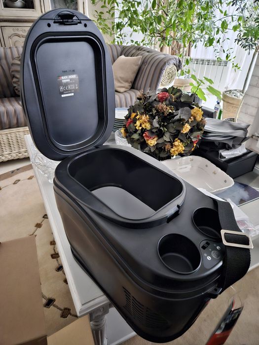 Автохолодильник Black&Decker 9L (12V) охолодження/підігрів