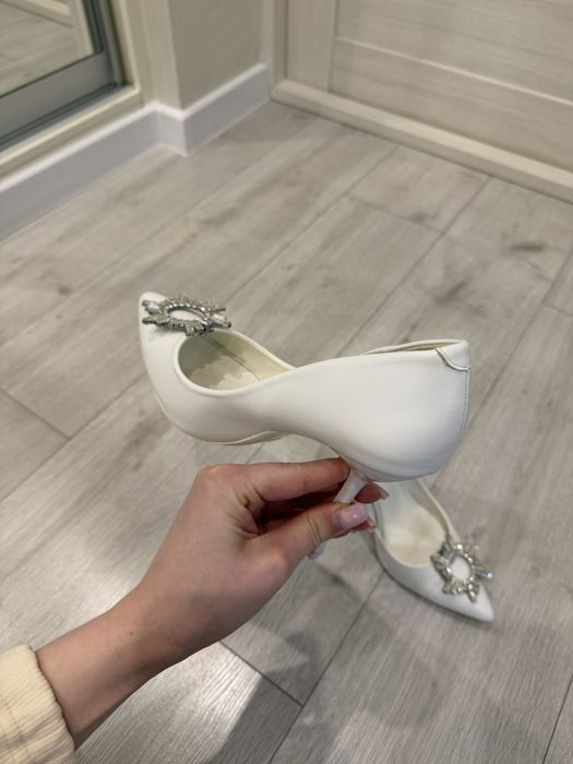 Туфлі лодочки білі