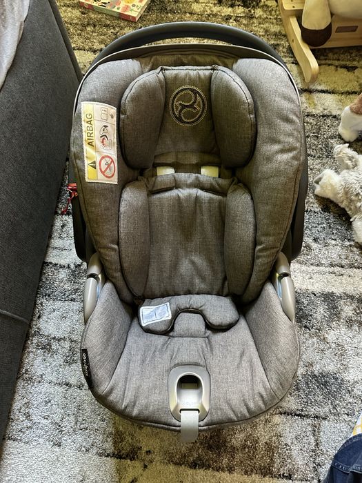 Fotelik cybex z bazą obrotową łupina