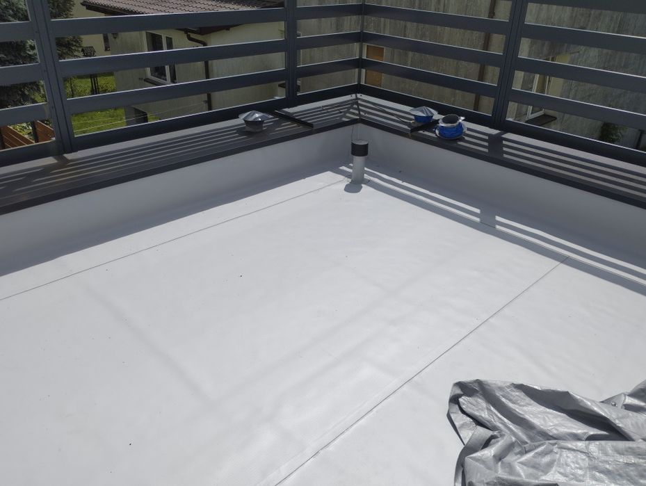 Dachy płaskie Membrany dachowe. Dach, Garaż. Balkon