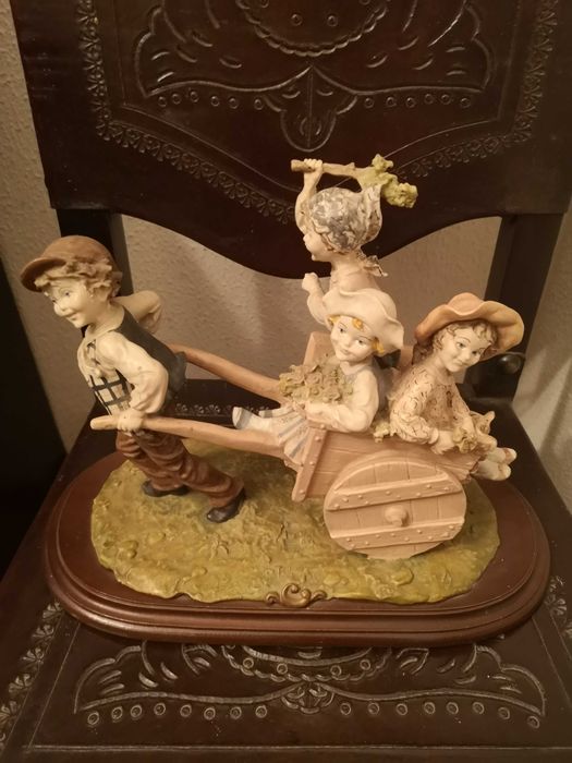 Figuras em cerâmica