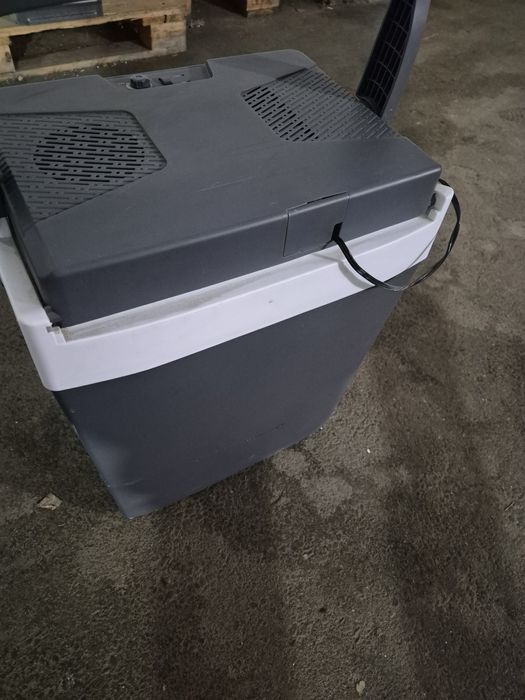 Холодильник туристичний авто