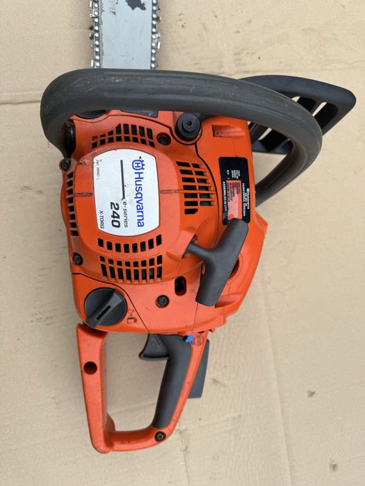 Pila spalinowa Husqvarna 240 e