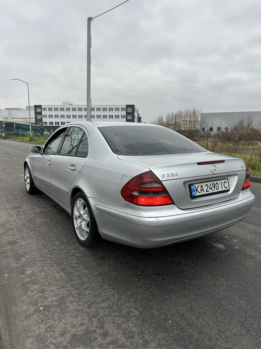 Mersedes benz E w211 2.2 дизель автомат