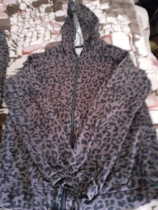 Продам летний костюм ЛЕО.