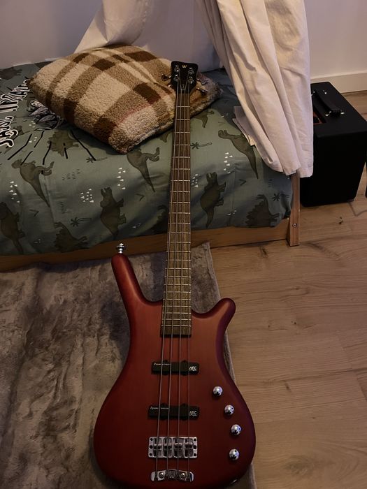 Baixo warwick 4 cordas