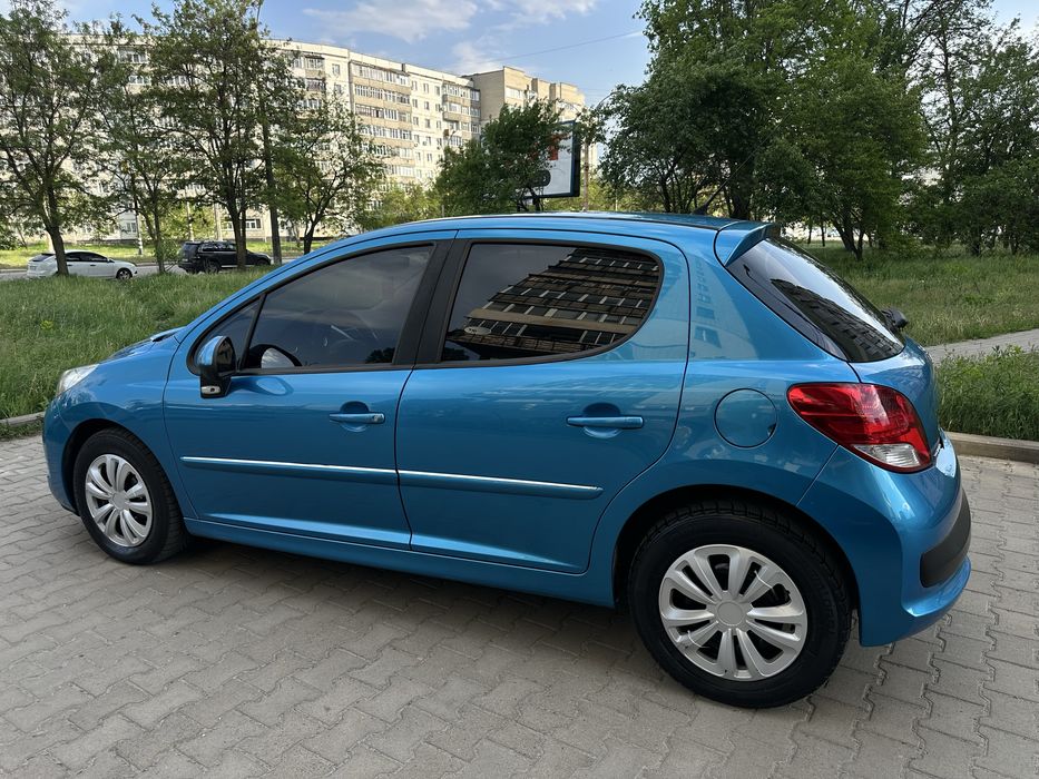 Авто в идеальном состоянии , в зоводском окрасе!