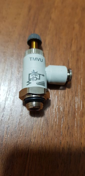 Пневмодросель Camozzi TMVU  під трубку 6мм