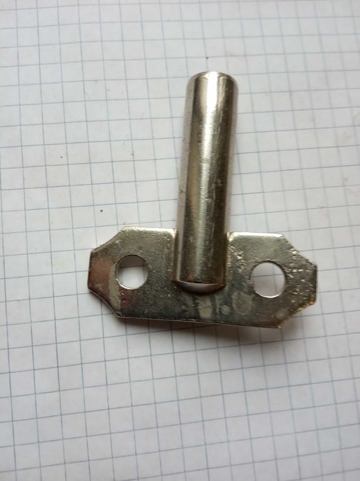 Ключ заводной(диаметр-12мм, в средине квадрат-6,6мм) для детс. игрушки