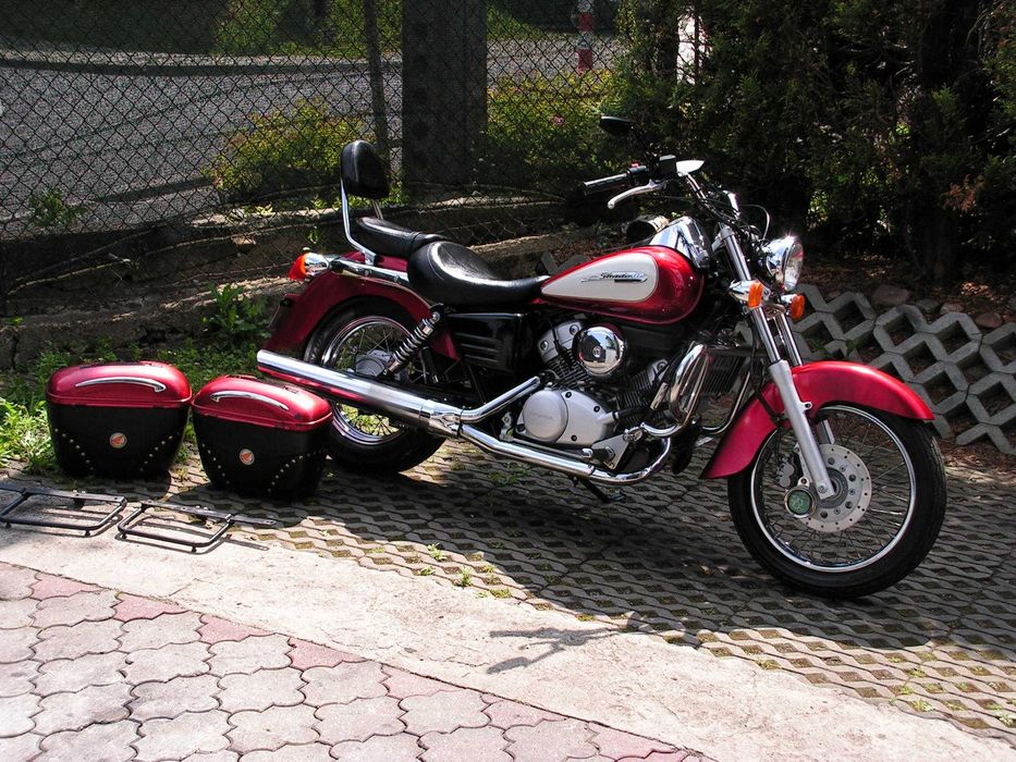 HONDA SHADOW 125 varadero kategoria  B  2000r. JAPONIA