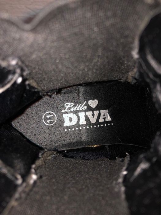 Шикарные ботинки на девочку