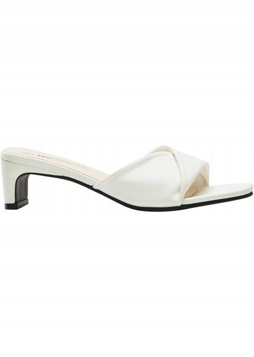 B.P.C klapki na obcasie białe ^40