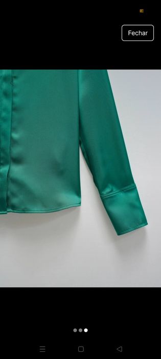 Camisa verde acetinada xs