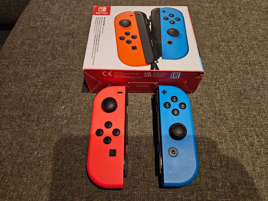Joycony Nintendo Switch para czerwony z niebieskim