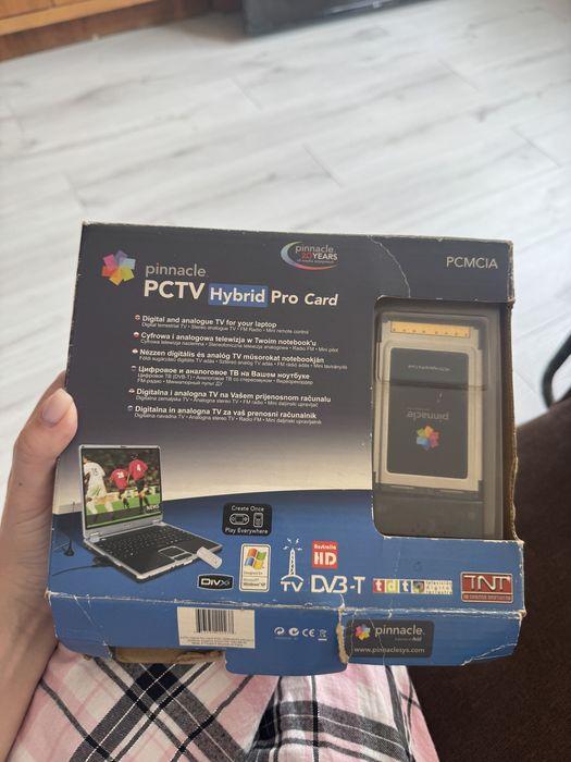 ТВ-тюнер у форматі плати розширення PCMCIA (CardBus)
