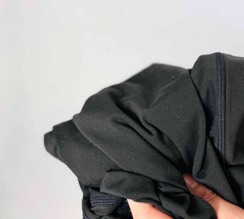 Czarne legginsy z białym logo M 38