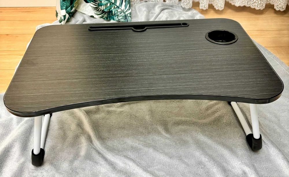 Stolik pod laptopa