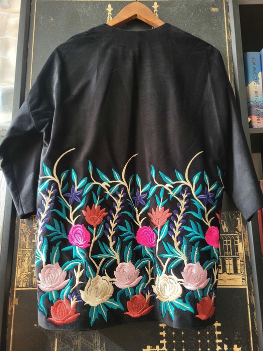 Kimono atłasowe z haftem