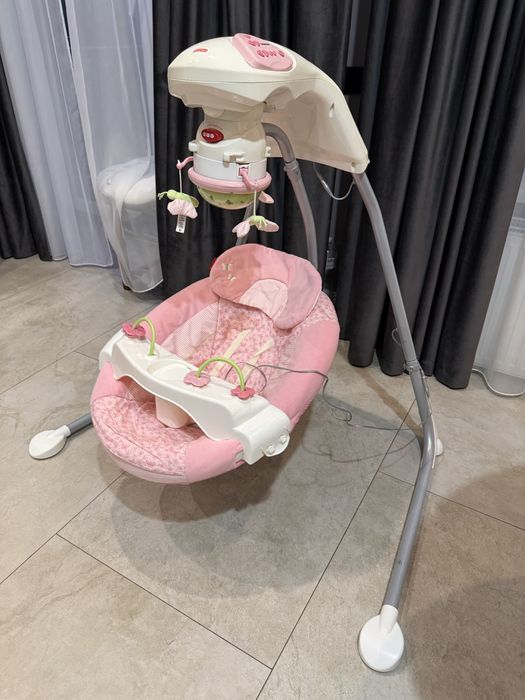 Заколисуючий центр fisher Price