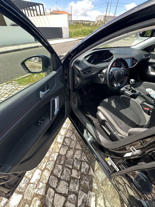 Peugeot 308 SW 1.6 HDi versão Style (120cv)