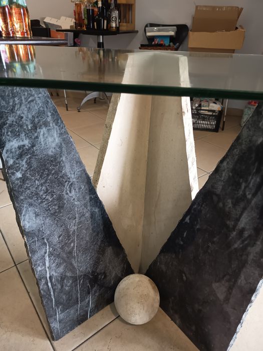 Consola de entrada em mármore e tampo em vidro