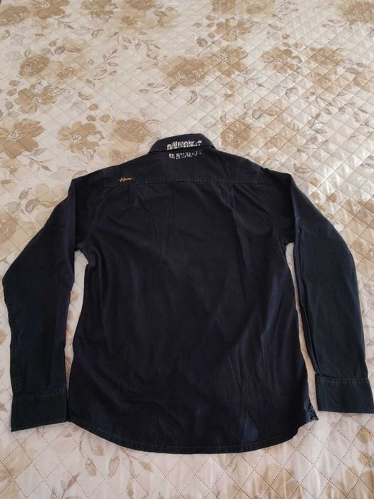 Camisa Oxbow tam. L em excelente estado.