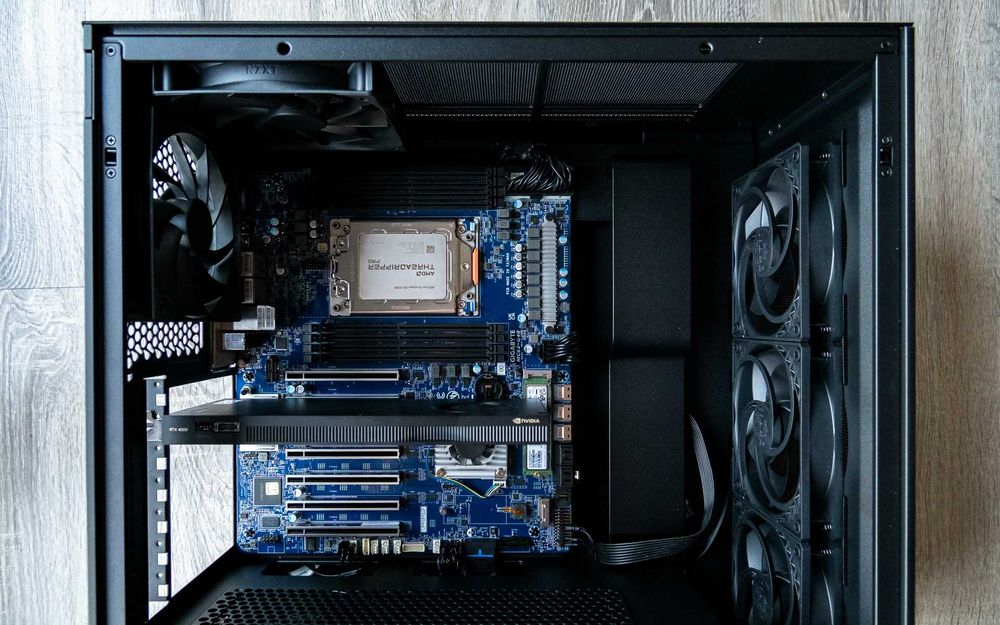 Workstation - RTX 4000 Ada 20GB / Threadripper PRO - AI / ML / Rendering