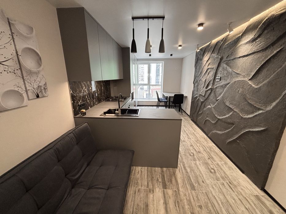 Продаж двокімнатноі квартири з ремонтом в ЖК « Рідний дім»