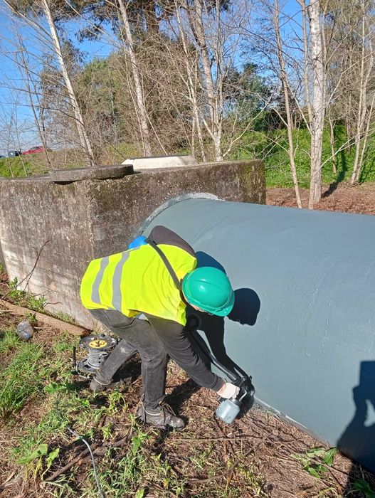 Reparação em depósitos Plásticos