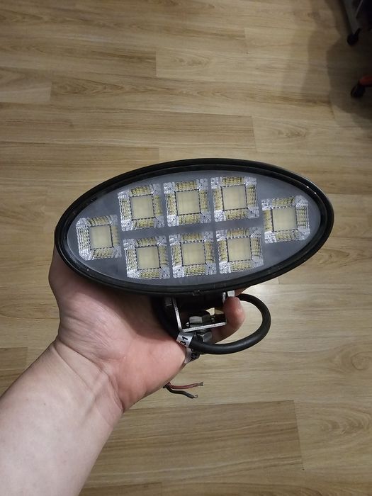 Lampa halogen 8900 lumenów