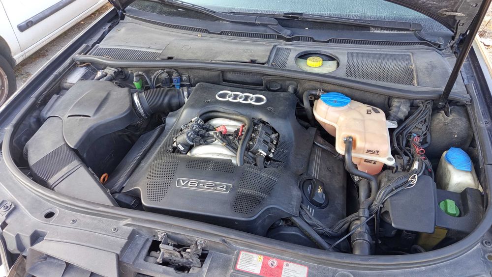 Audi A6 2.4 V6 , GPL, (Caixa de velocidades avariada)