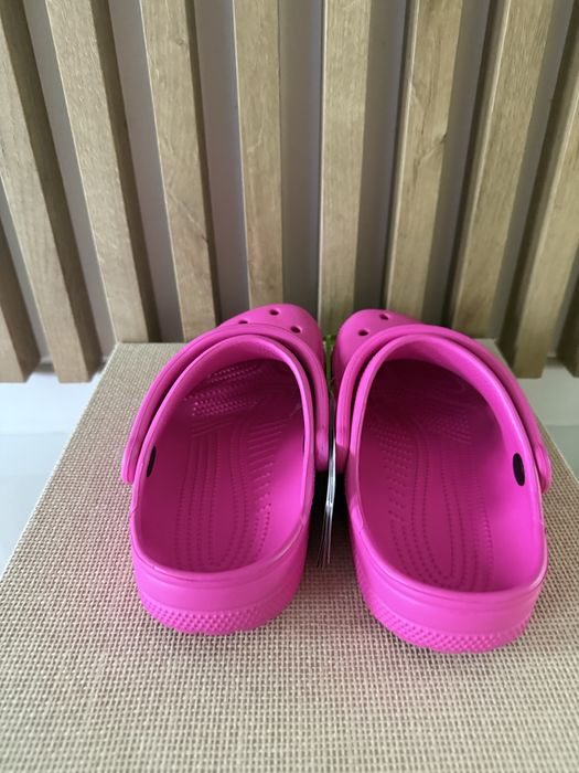 Klapki damskie Crocs Classic r. 36-37 m4/w6 Nowe Różowe modne