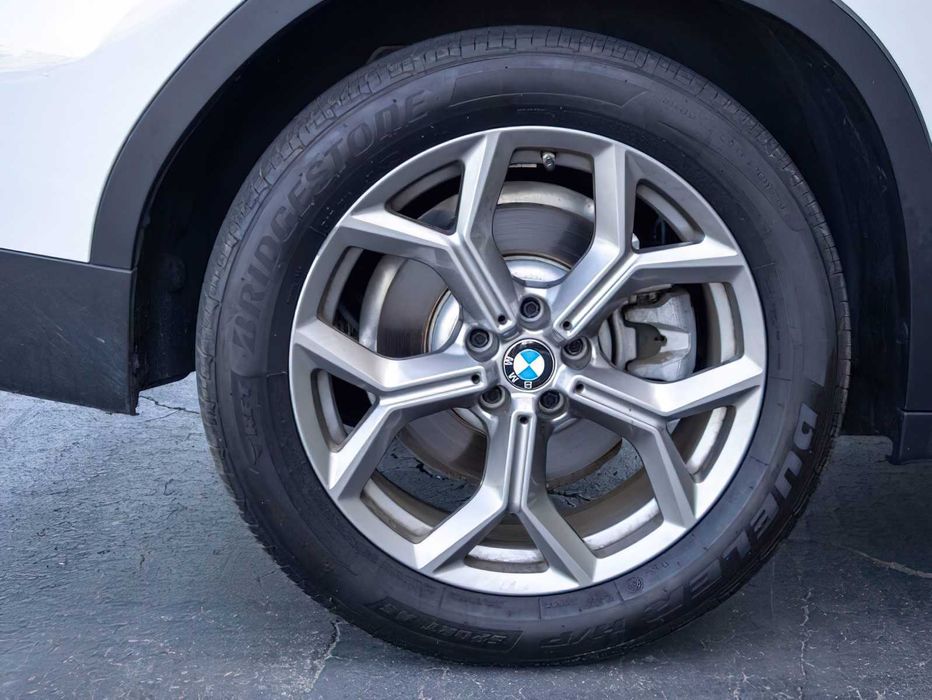BMW X3      2020