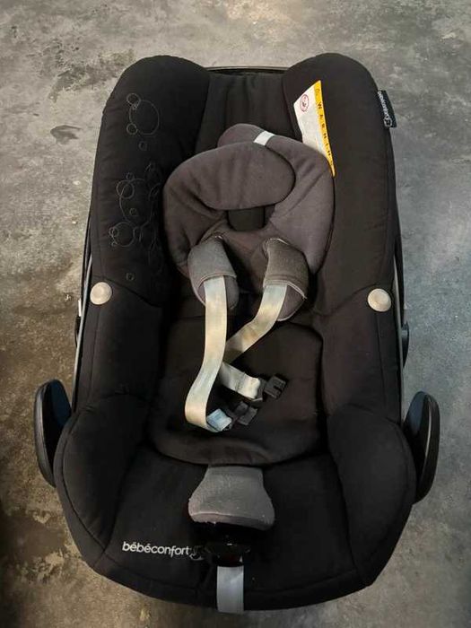 Cadeira de bébé da marca bebé confort