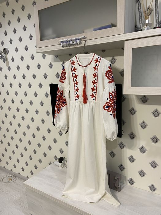 Вишиванка вишита сукня