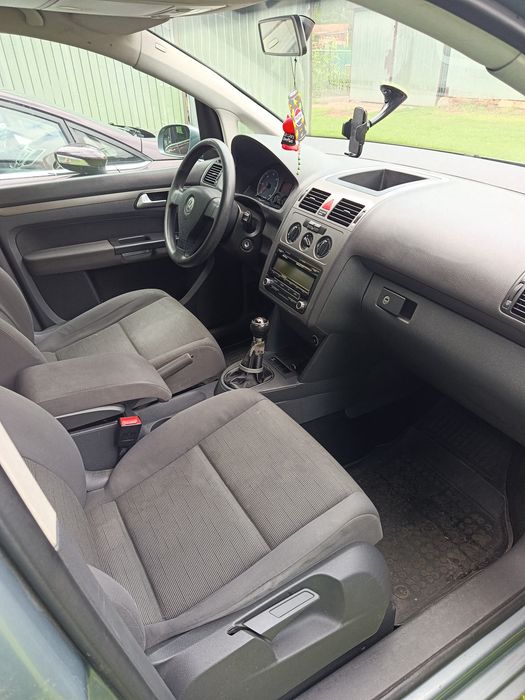 Volkswagen Touran 1.9 2009 r