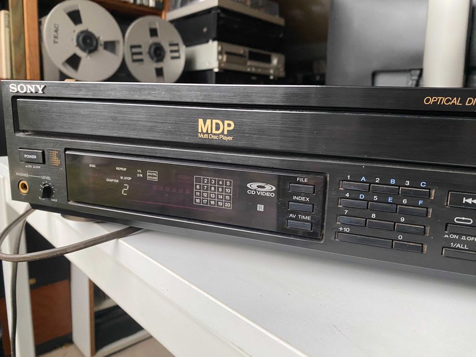 Laser Disc Sony MDP-515D Avariado