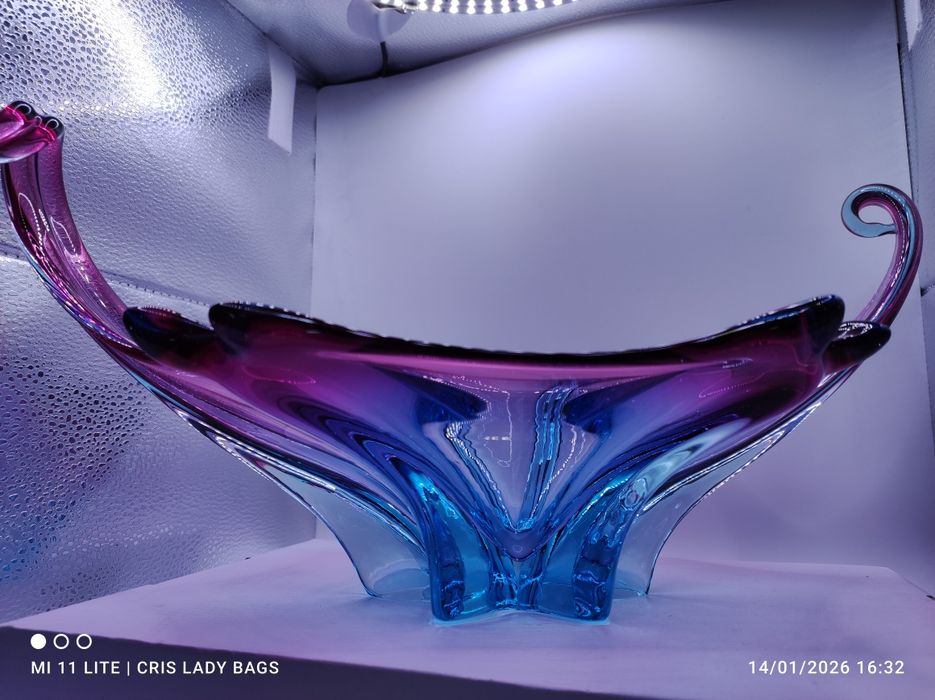 Centro de Mesa em Vidro Murano Azul e Rosa  com 43 cm de largura  Nova