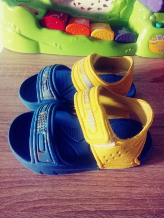 Sandałki chłopięce