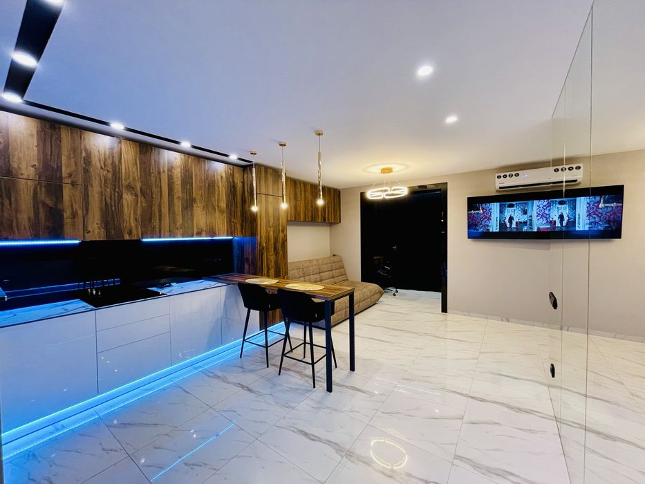 Подобово 2кімн.-LUX VIP рівня в Рівер Парку з видом на Дніпро