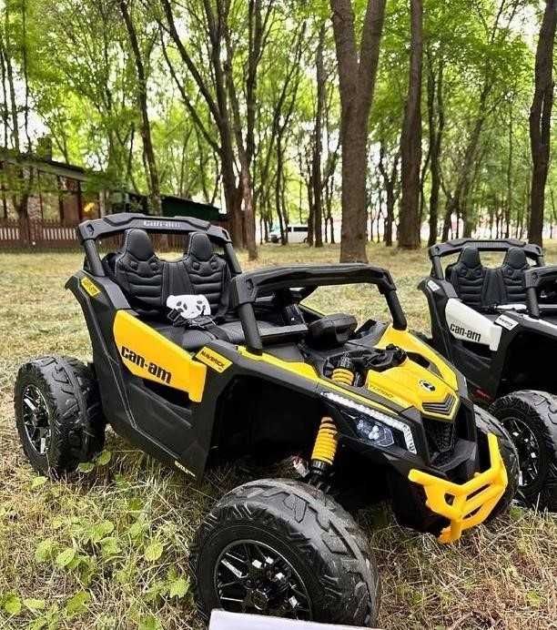 На пульті дитячий електромобіль Джип, 4 мотори по 200 Вт, детский