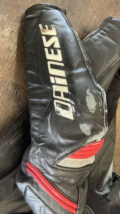 Reparaçoes de vestuario de pele motociclistas