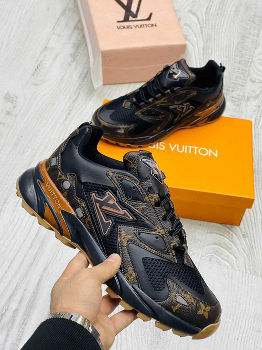 LV sapatilhas de qualidade castanhas