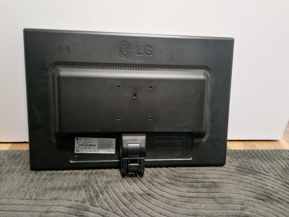 Monitor W2242T używany