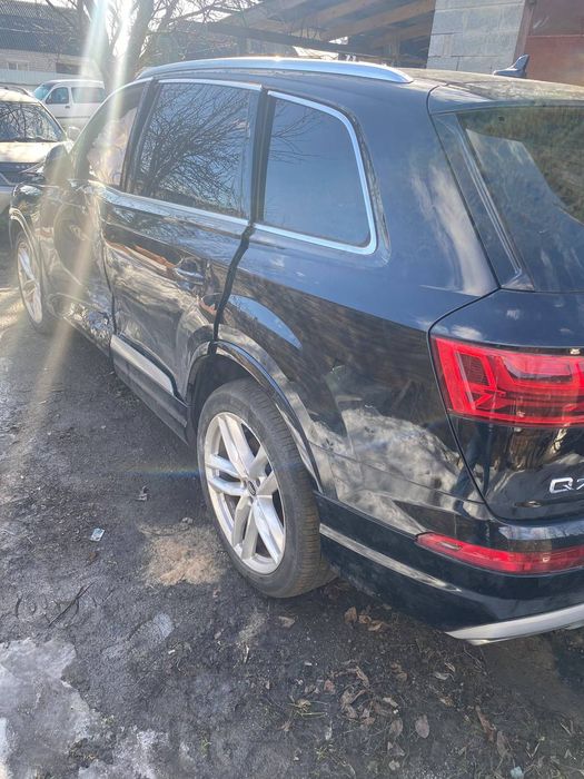 Продам автомобіль ,Audi Q7