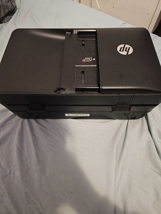 Impressora HP OfficeJet 5230 preta
