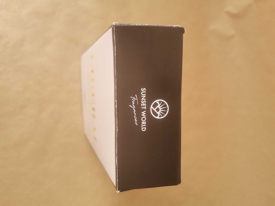 Perfume Liberal da sunset world, mulher