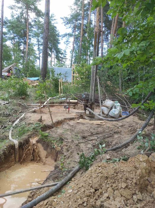 Буріння свердловин в зимку Ворзель Київска обл.